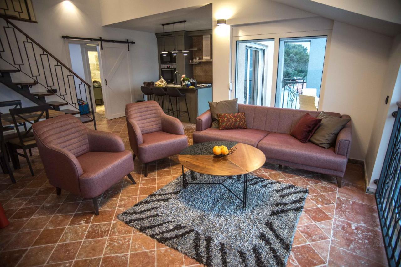Modern Waterfront 3-Bed Apartment Донья Костаніца Екстер'єр фото